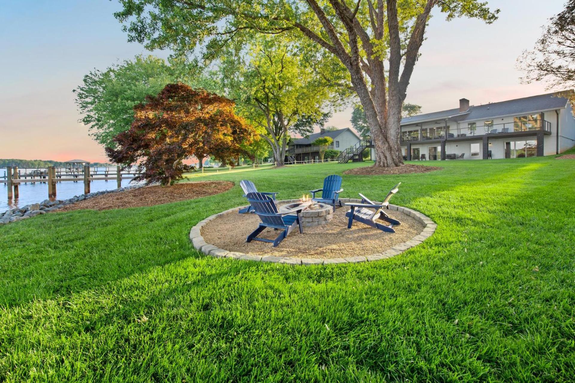 Southern Sunrise Mooresville Exterior photo